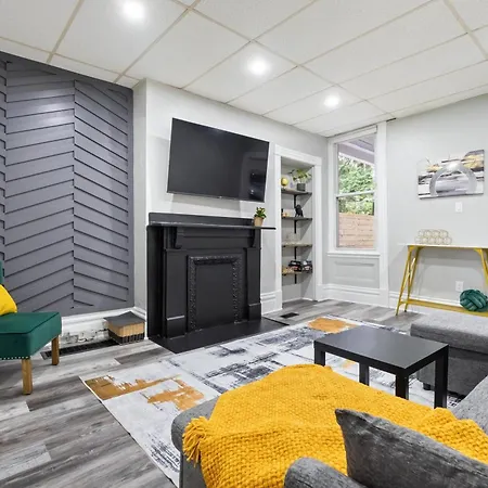 The Bloomfield Nook Apartment